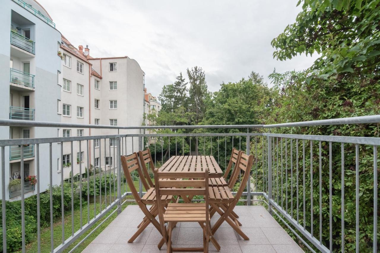 Appartement Bright, Cozy & Quiet à Vienne Extérieur photo